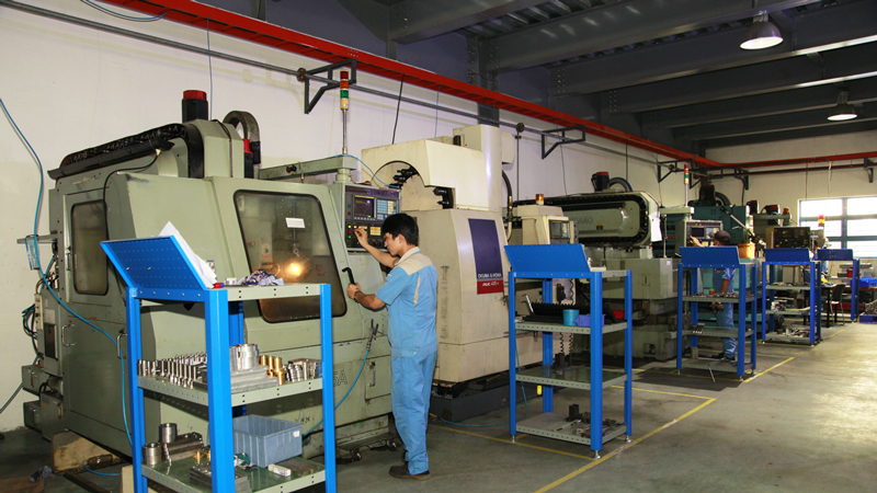 Bộ phận phay CNC - Cao Su Trực Quan - Công Ty Cổ Phần Trực Quan